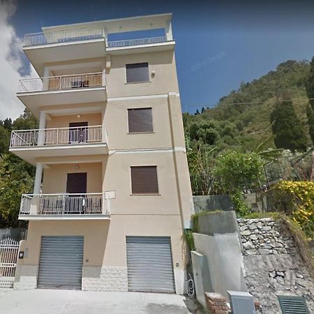 Baia Di Atlantide Apartment Taormina Exterior photo
