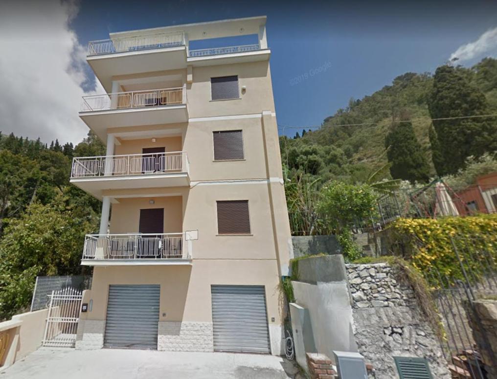 Baia Di Atlantide Apartment Taormina Exterior photo